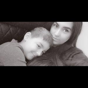 Meet your Posher, Danielle